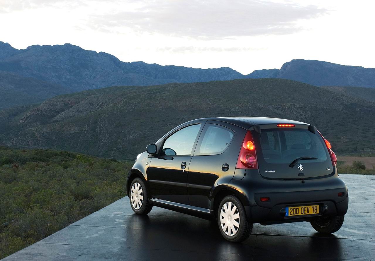 8_peugeot_107_2005_02_b[1]